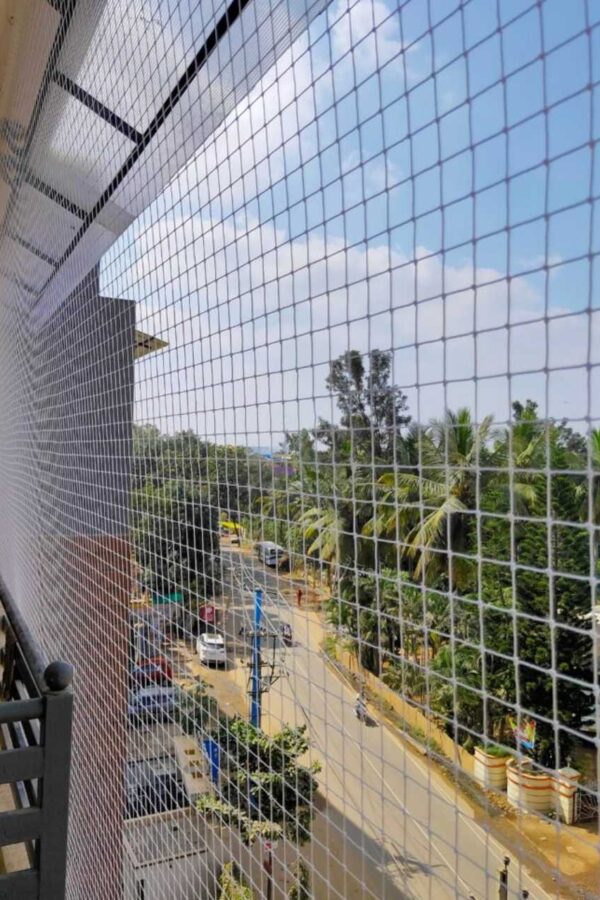 Pigeon Safety Nets Online Cost Fixing for Balconies in Bnagalore